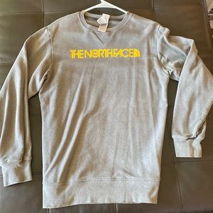 Mens North Face Crew Neck (fits like a medium)